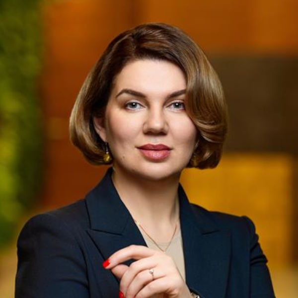 Олена Семич